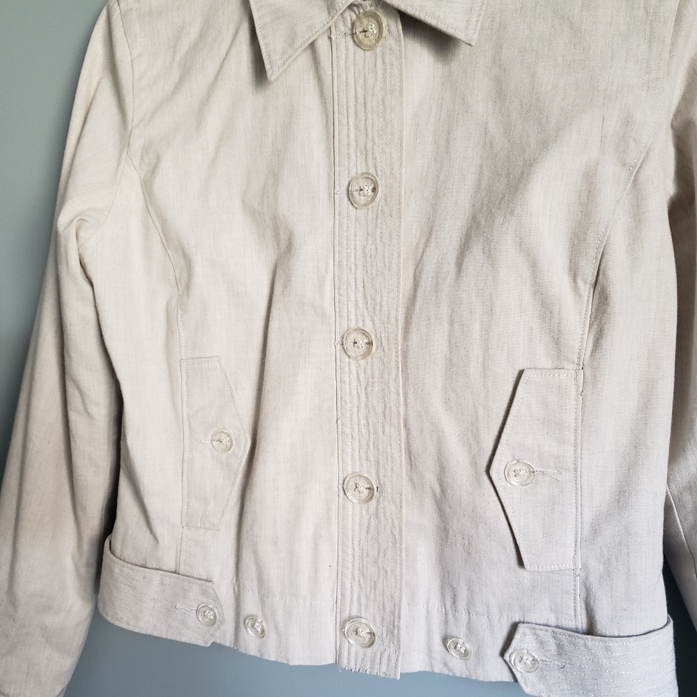 Tan jacket - Picture 2 of 3